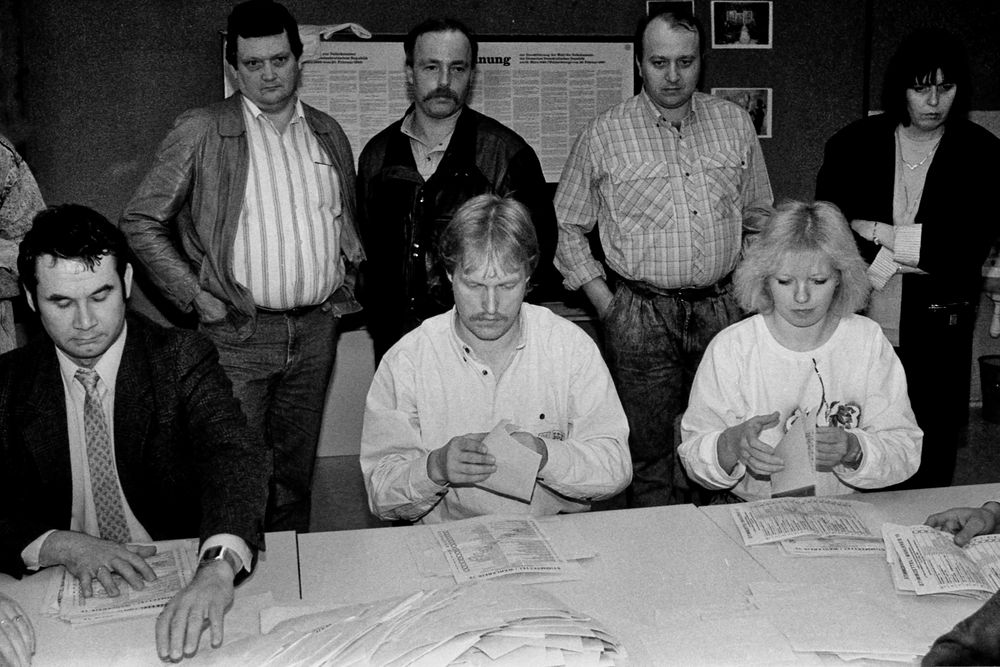 Unter Kontrolle: Volkskammer-Wahltag 1990