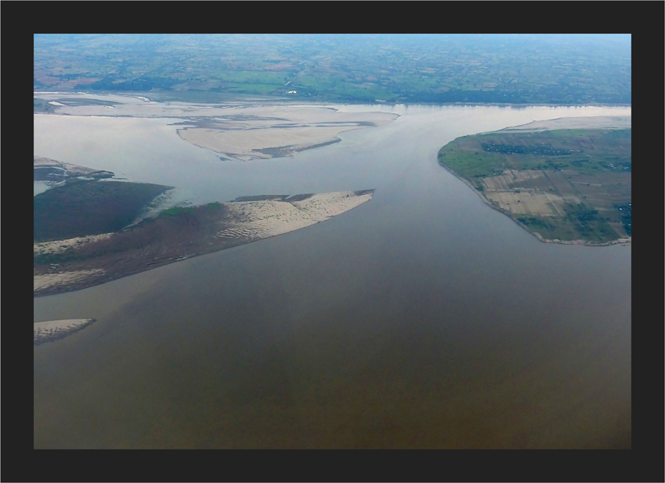 Unter uns der Irrawaddy