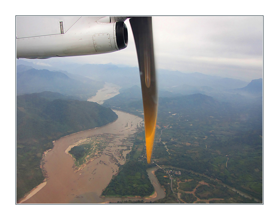 Unter uns der Mekong