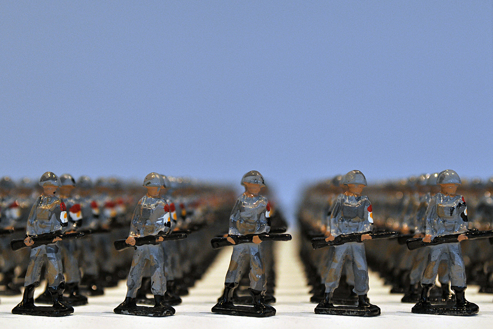 Unter Waffen: Tin Soldiers 02