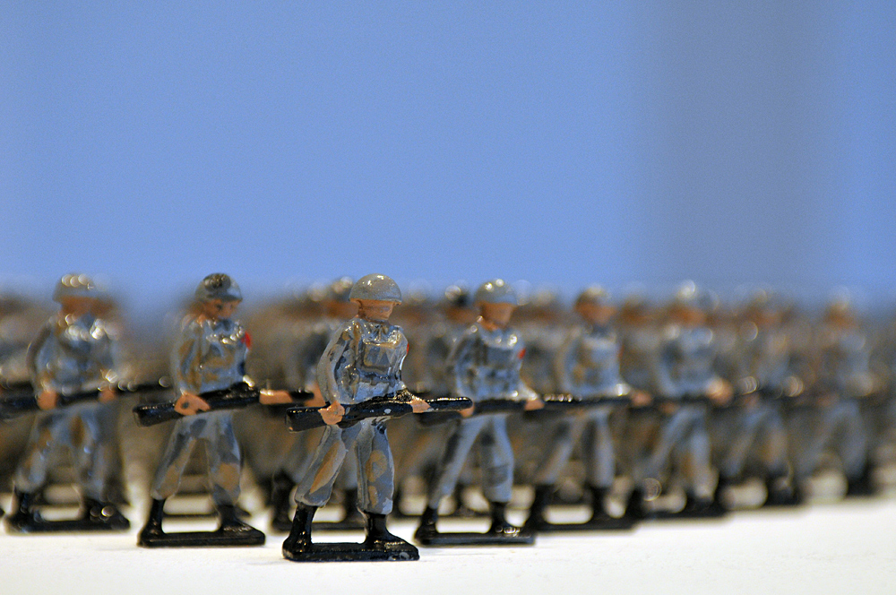 Unter Waffen: Tin Soldiers 05