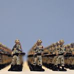 Unter Waffen: Tin Soldiers 06
