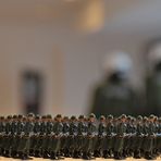 Unter Waffen: Tin Soldiers und die Polizei