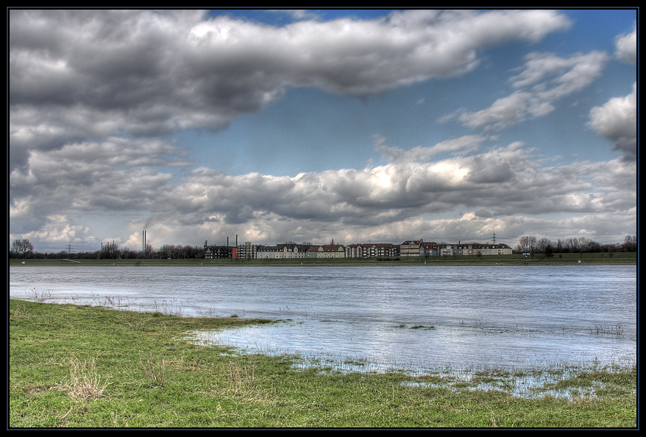 Unter Wolken