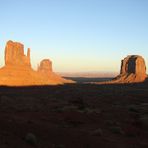 Untergehende Sonne im Monument Valley