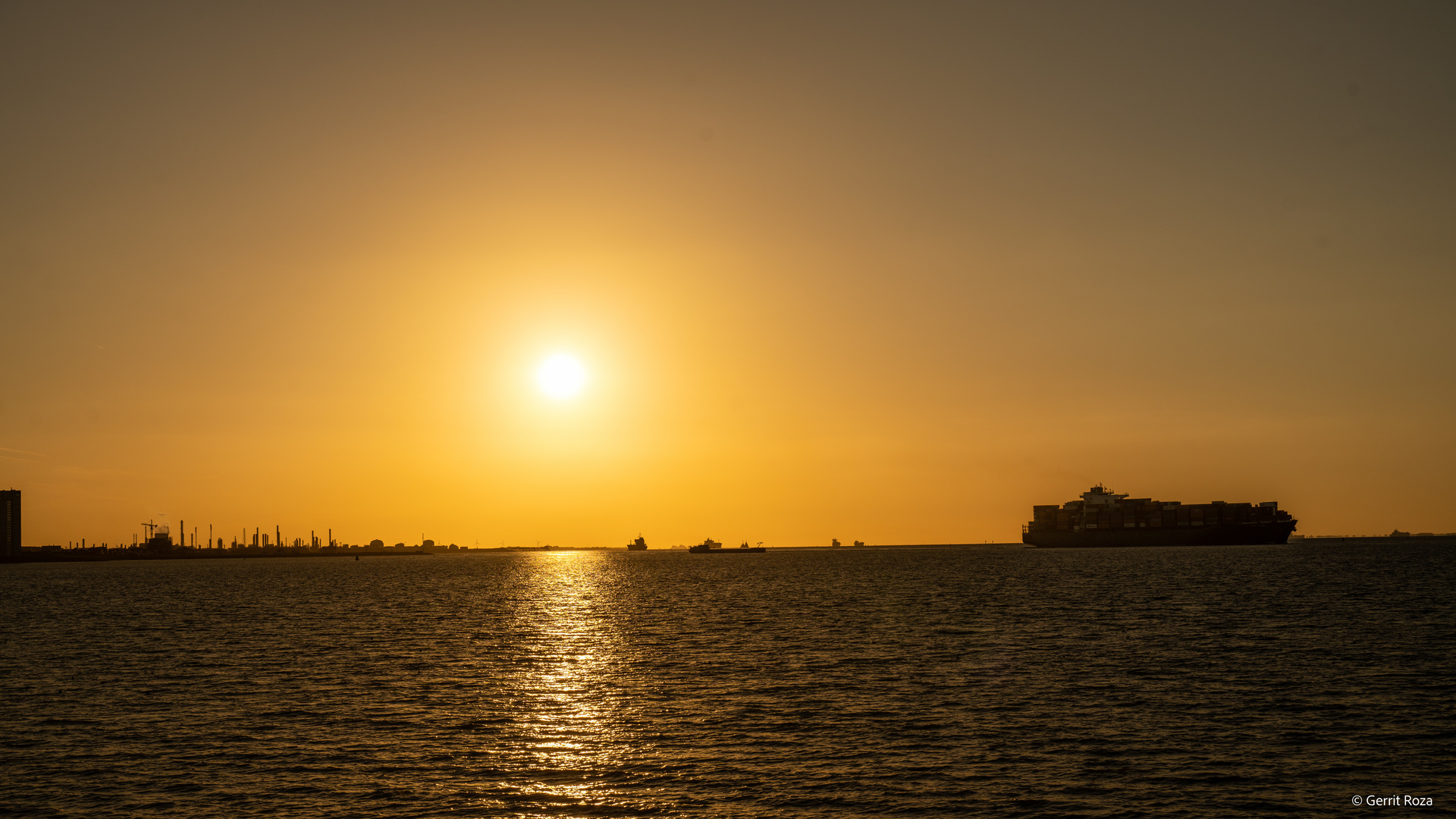 untergehende Sonne- Terneuzen Westerschelde  