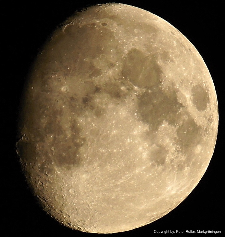 Untergehender Mond über Markgröningen