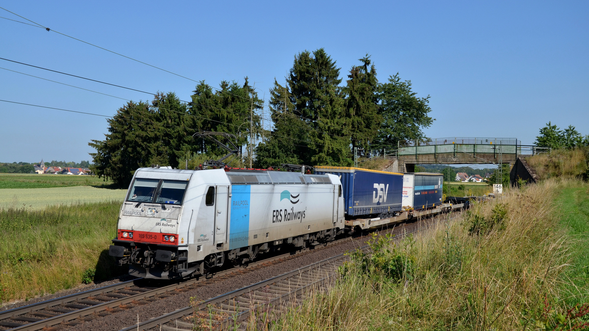 Untervermietete TRAXX auf der Main-Weser-Bahn