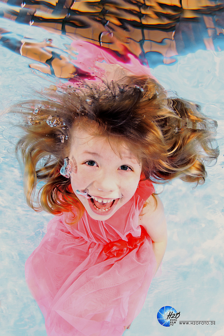 Unterwasser Foto - Kinderschwimmen - Schwimmkurse Unterwasser Fotoshooting by www.H2OFoto.de