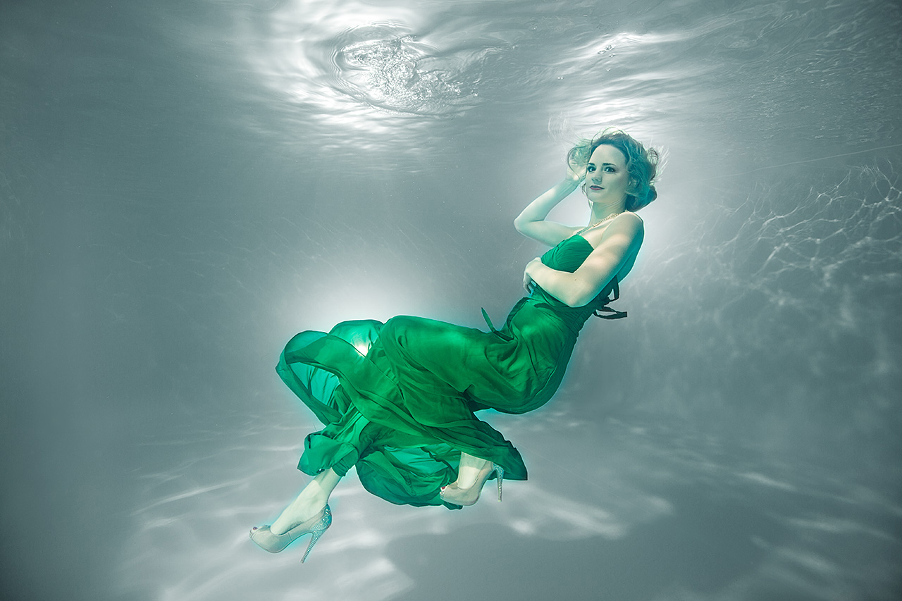 Unterwasser Fotoshooting Statt Textil Reinigung Foto Bild Fashion Unterwasser Inszenierungen Unterwasser Shooting Bilder Auf Fotocommunity