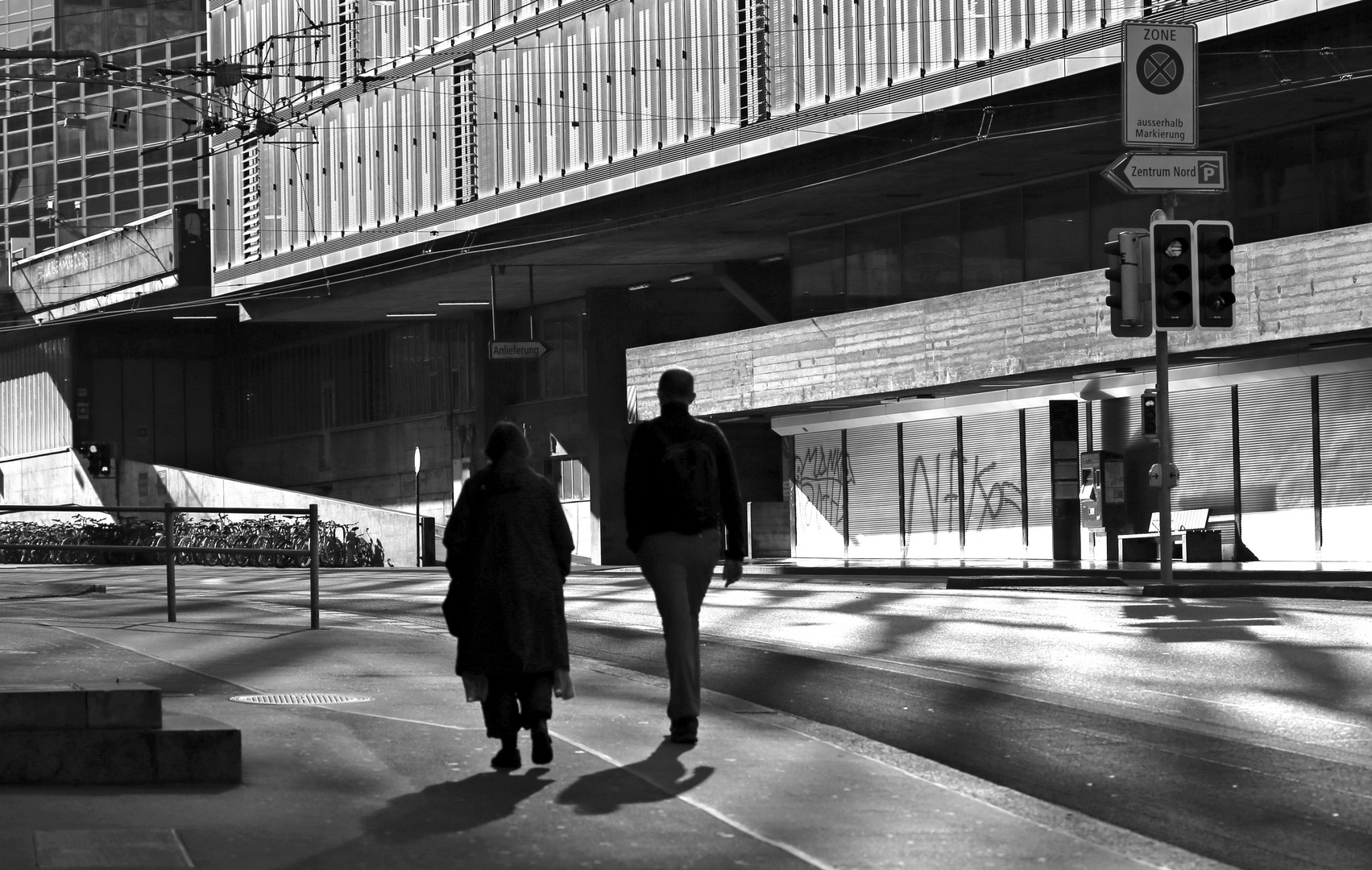 Unterwegs Foto & Bild architektur, streetfotografie mit menschen