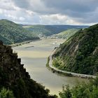 Unterwegs auf dem Rheinsteig, großartig ist der Tiefblick von den Spitznackfelsen...