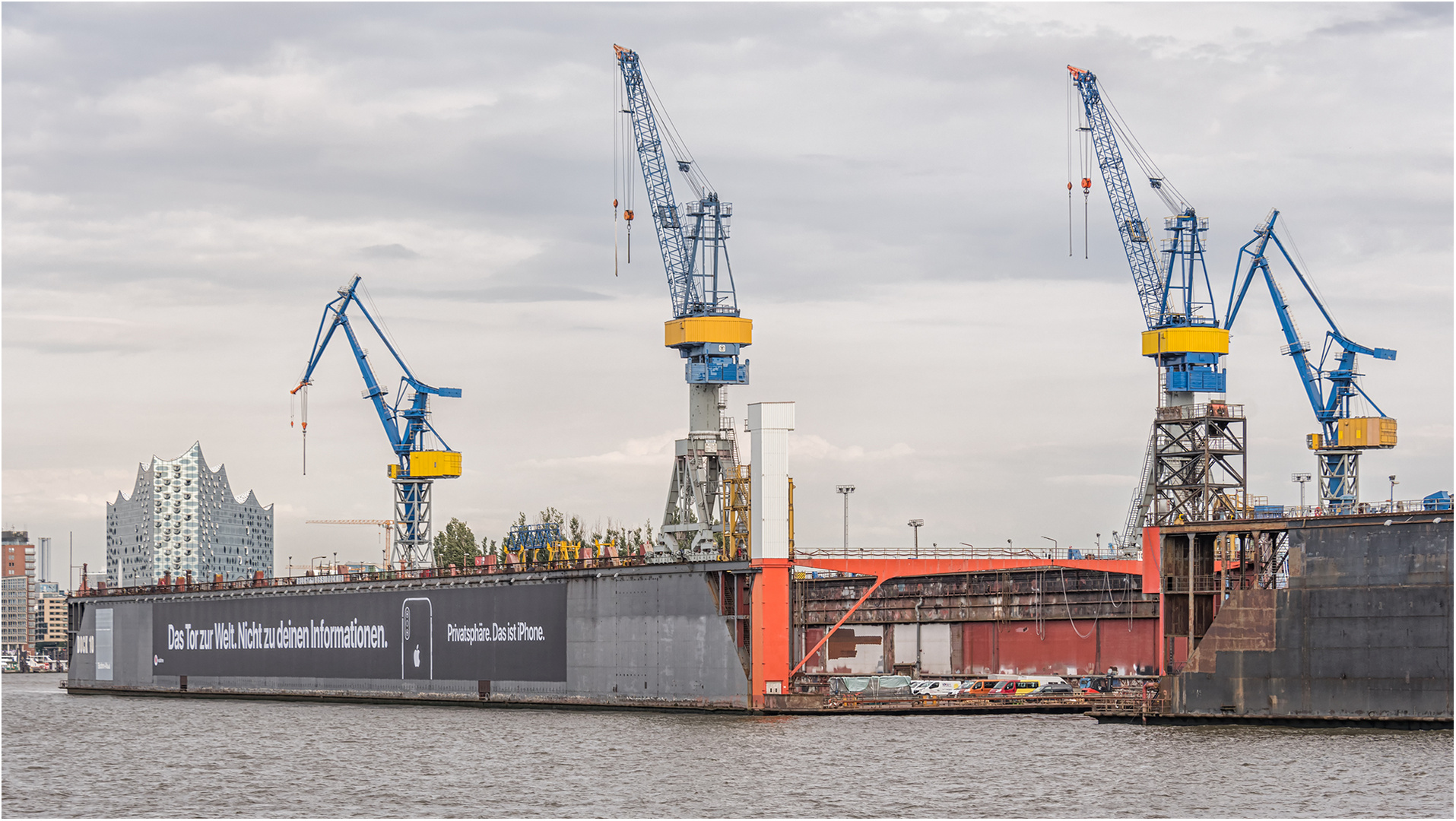 Unterwegs im Hamburger Hafen