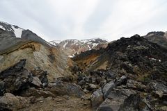 Unterwegs im Lavafeld Laugahraun im Landmannalaugar