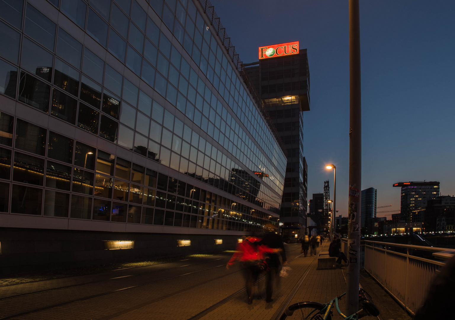 Unterwegs im Medienhafen Düsseldorf