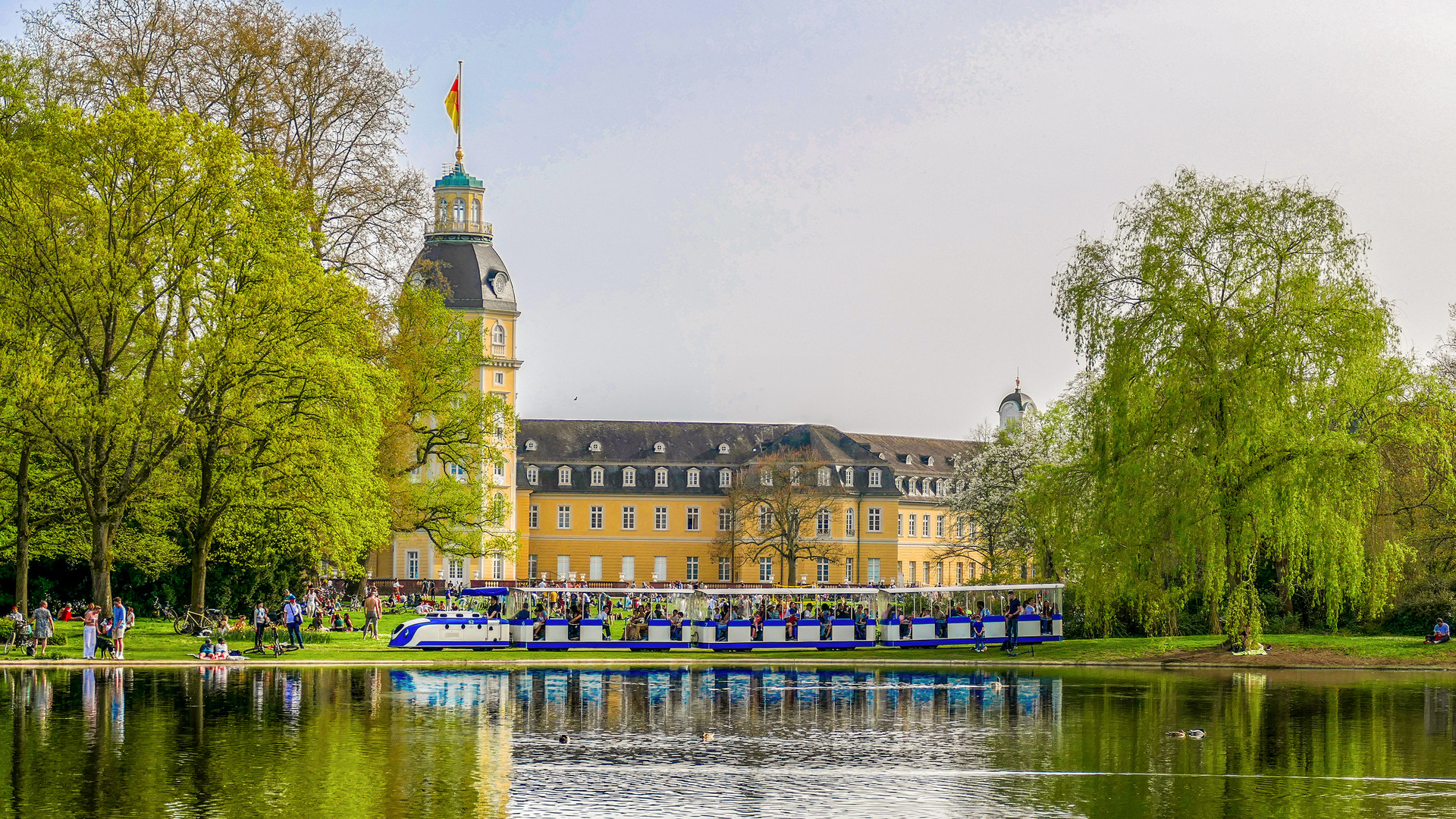 Unterwegs im Schlosspark 