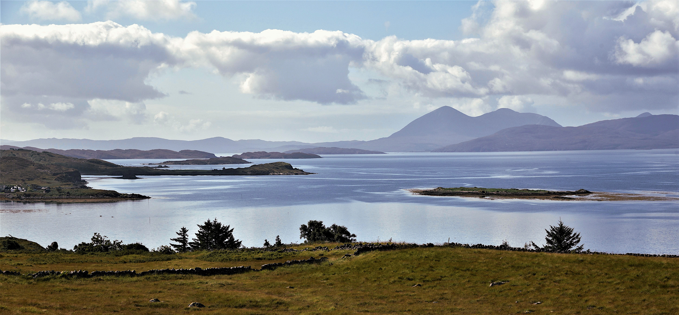 Unterwegs im Westen Schottlands - Blick über den Inner Sound Richtung Isle of Skye