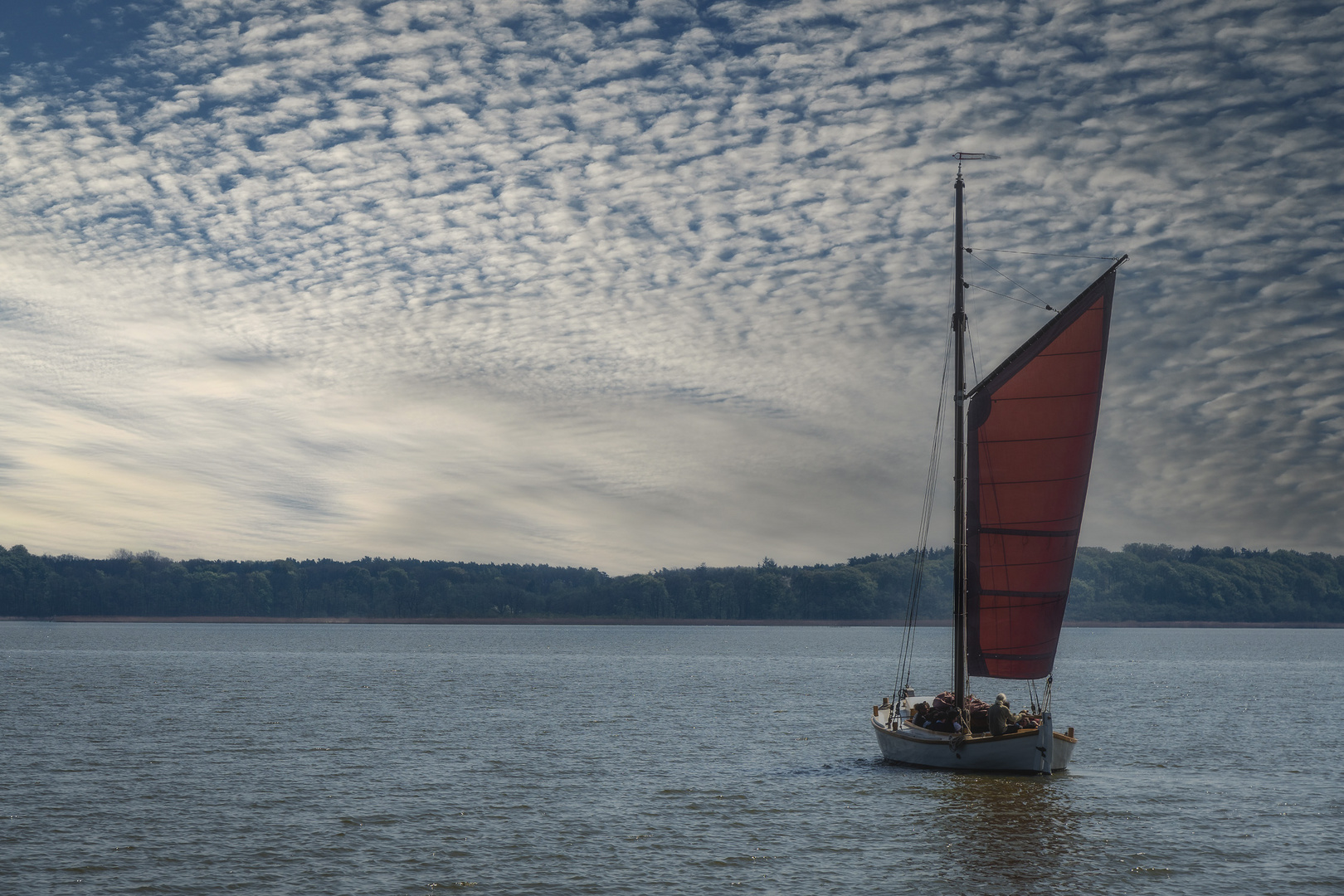 Unterwegs im Zeesenboot