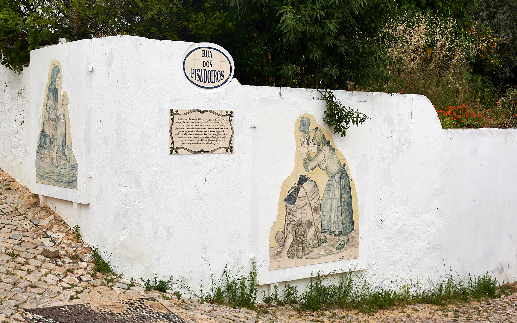 Unterwegs in den Gassen vom Dorf Alte, es ist das typischste und unverfälschste Dorf der Algarve. 
