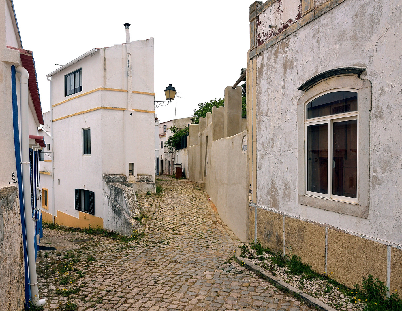 Unterwegs in den Gassen vom Dorf Alte, es ist das typischste und unverfälschste Dorf der Algarve.