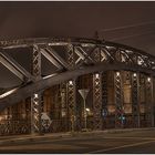 Unterwegs in Hamburg - Brooksbrücke bei Nacht