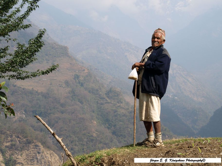 Unterwegs in Nepal beim Trek im Annapurna Gebiet