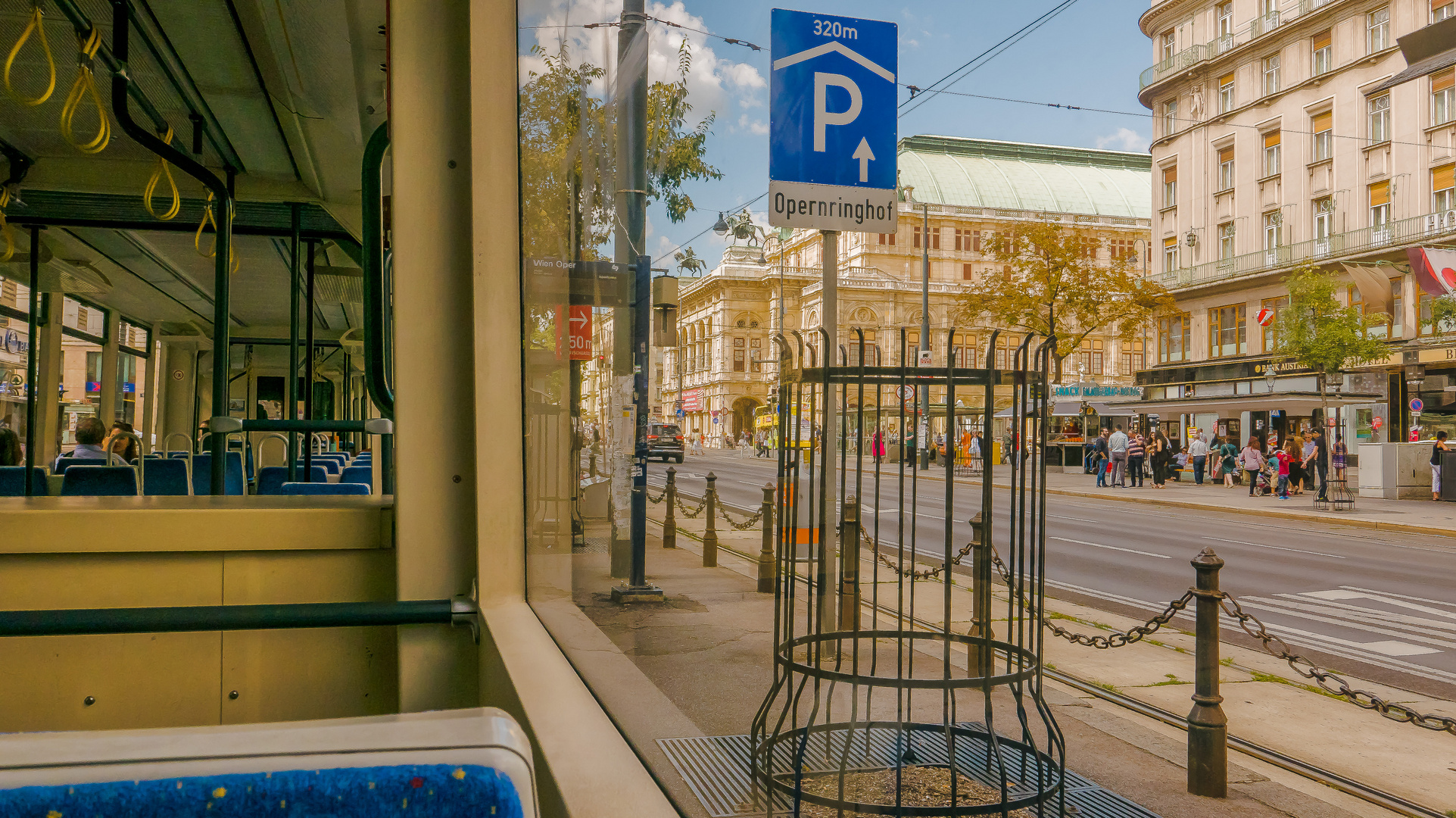 Unterwegs mit der Badner Bahn