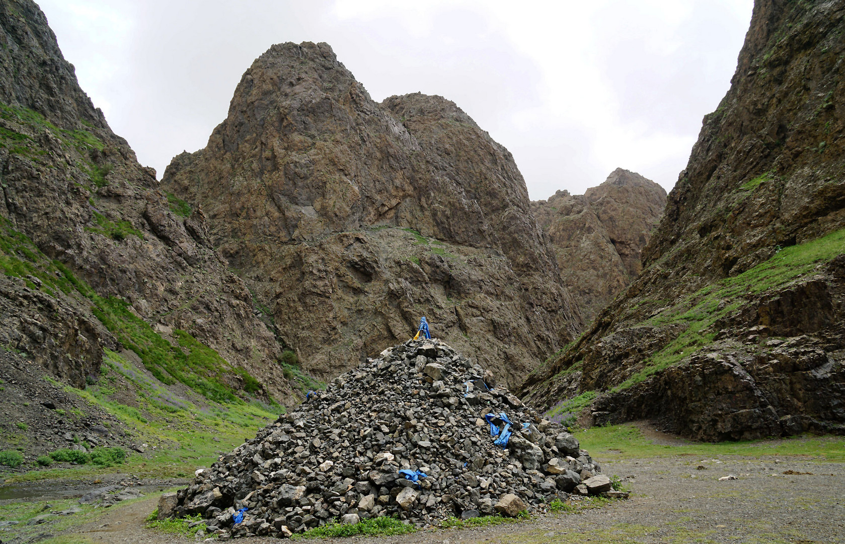 Unterwegs zur Geierschlucht: Ovoo