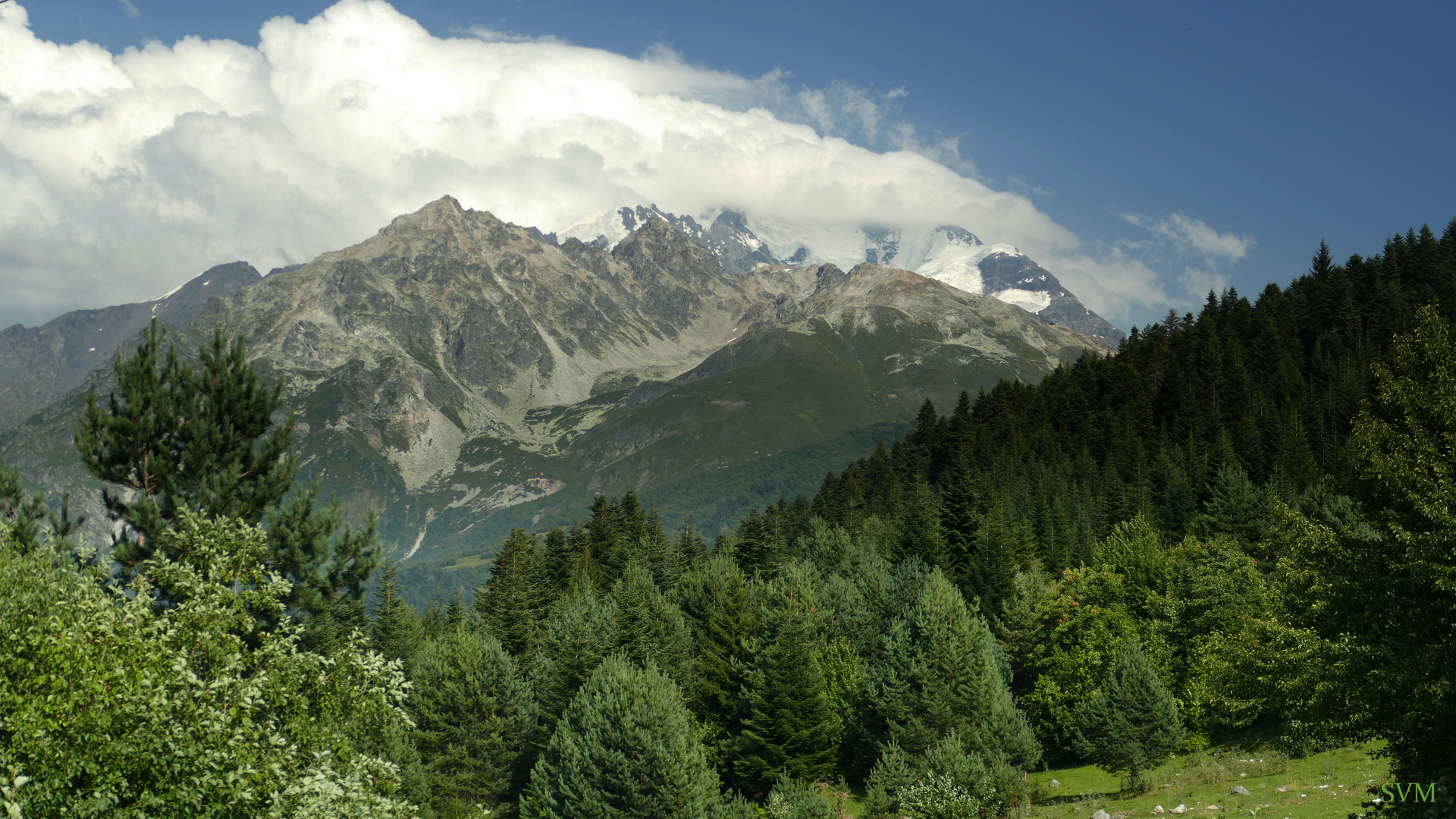 Unterwegs zwischen Mestia und Ushguli im tiefen Kaukasus