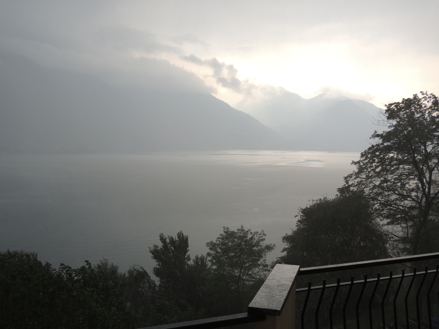 Unwetter über dem Lago