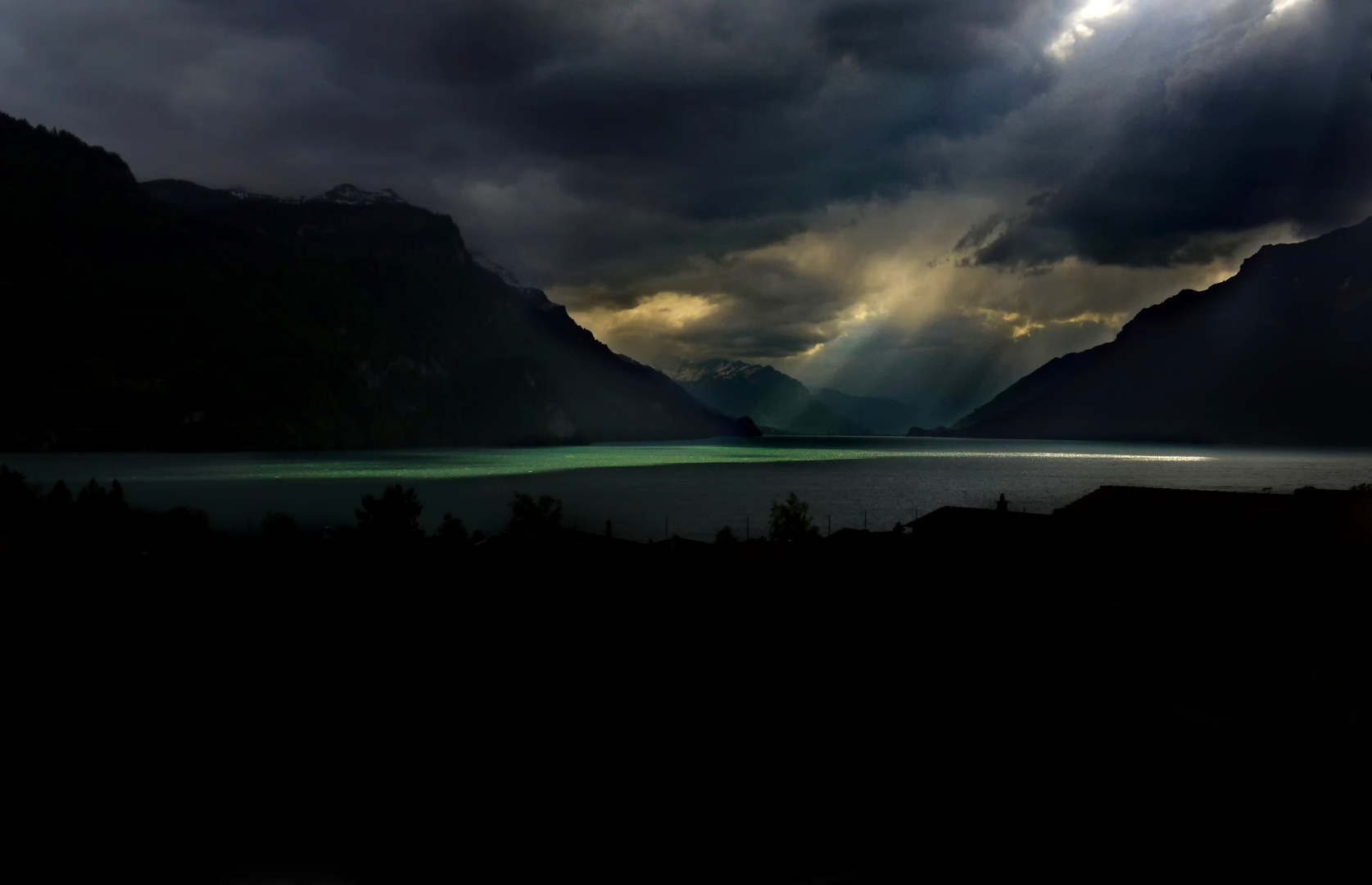 Unwetter über dem See