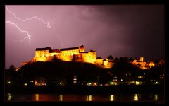 Unwetter über der Burg