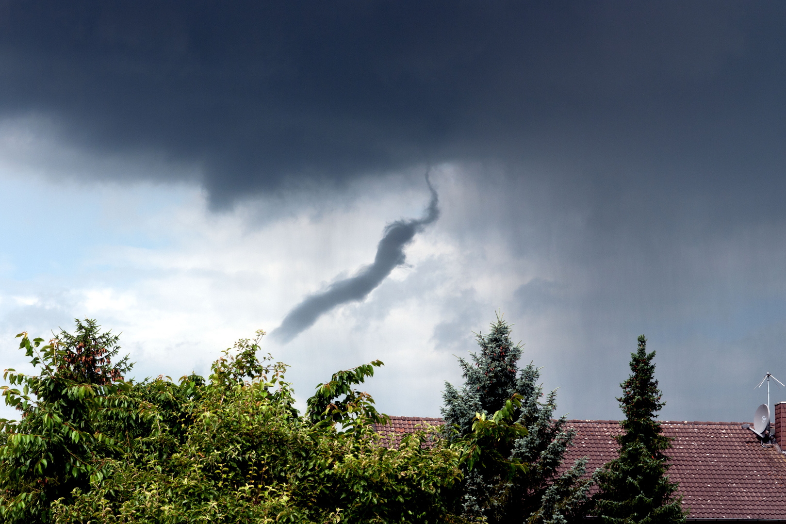 Unwetter über Linden