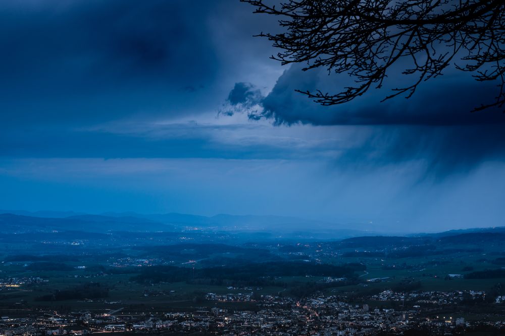 Unwetter über Zug