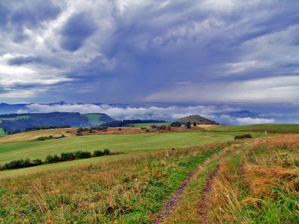 Unwetterfront über der hessischen Rhön