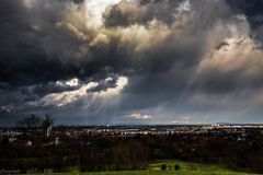 Unwetterfront über Wien