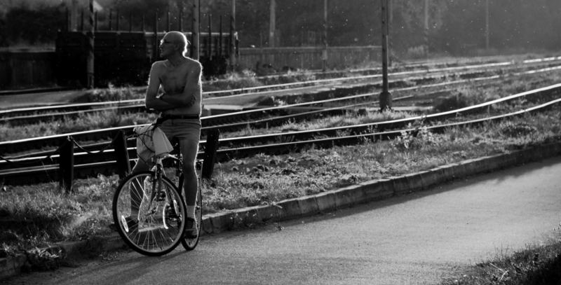 Uomo in bicicletta