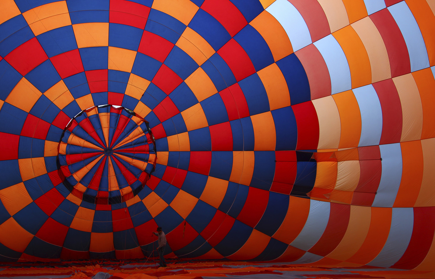 Uomo nel pallone - Man in the balloon