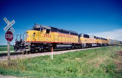 UP #2956 EMD SD40-2 (ex C&NW), Clinton, Illiones