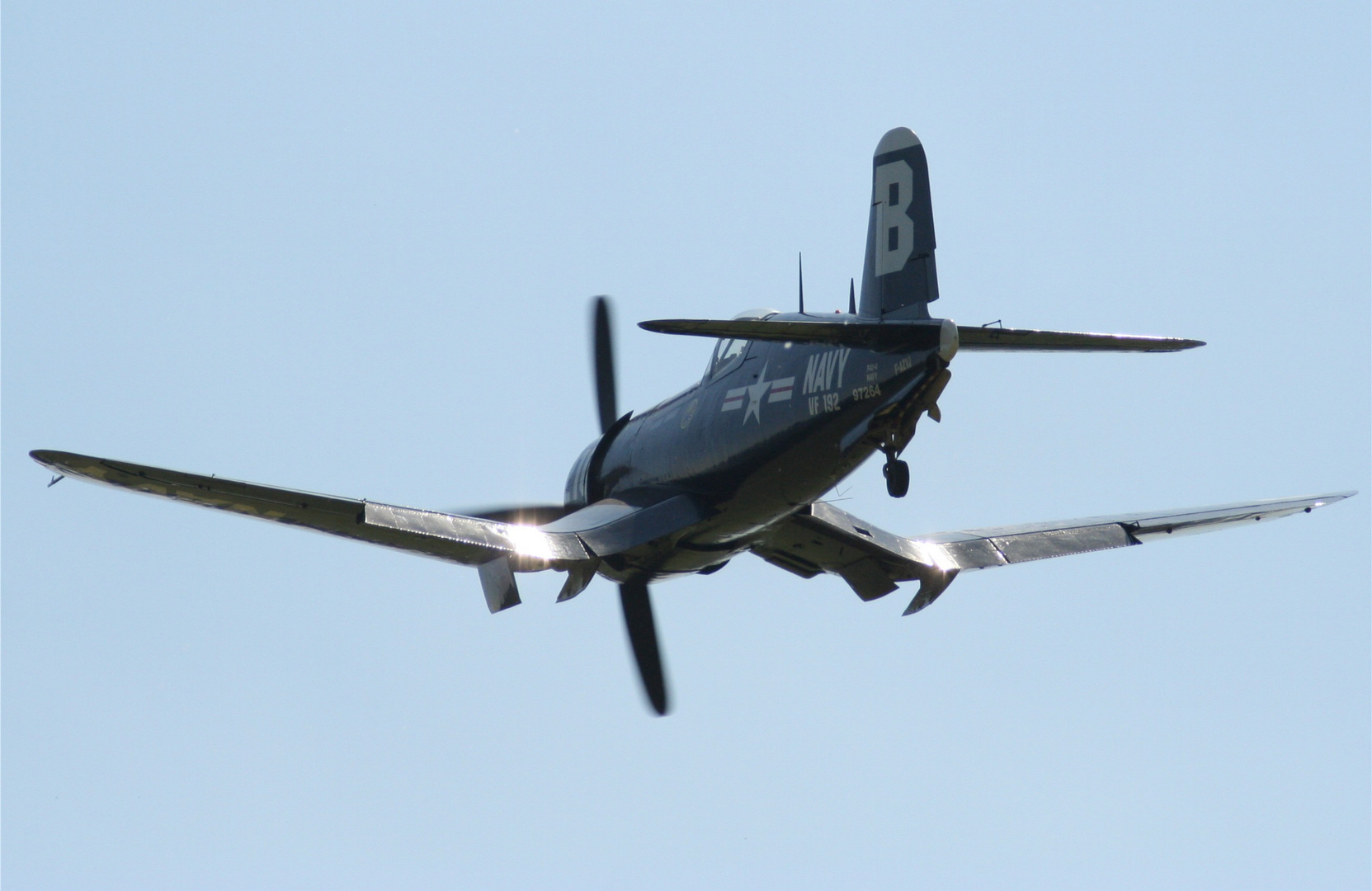 Up and away: Die Chance Vought F4U "Corsair"
