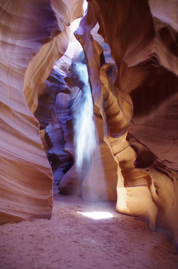 Upper Antelope Canyon Beam