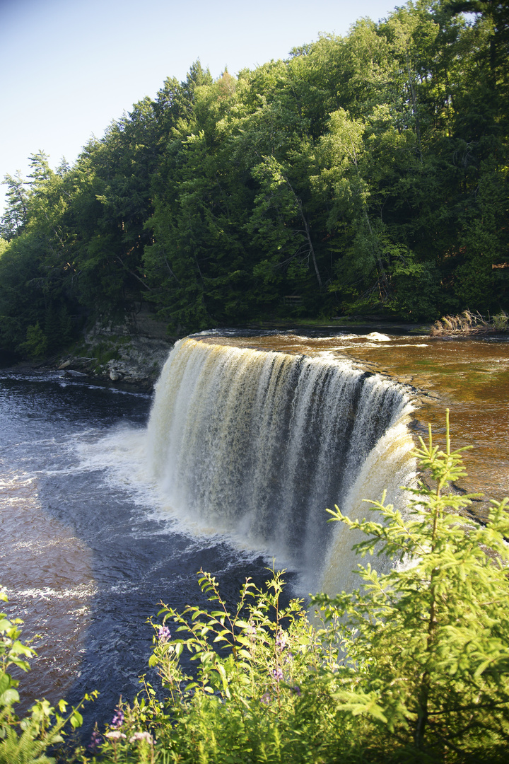 Upper Tahquamenon Falls