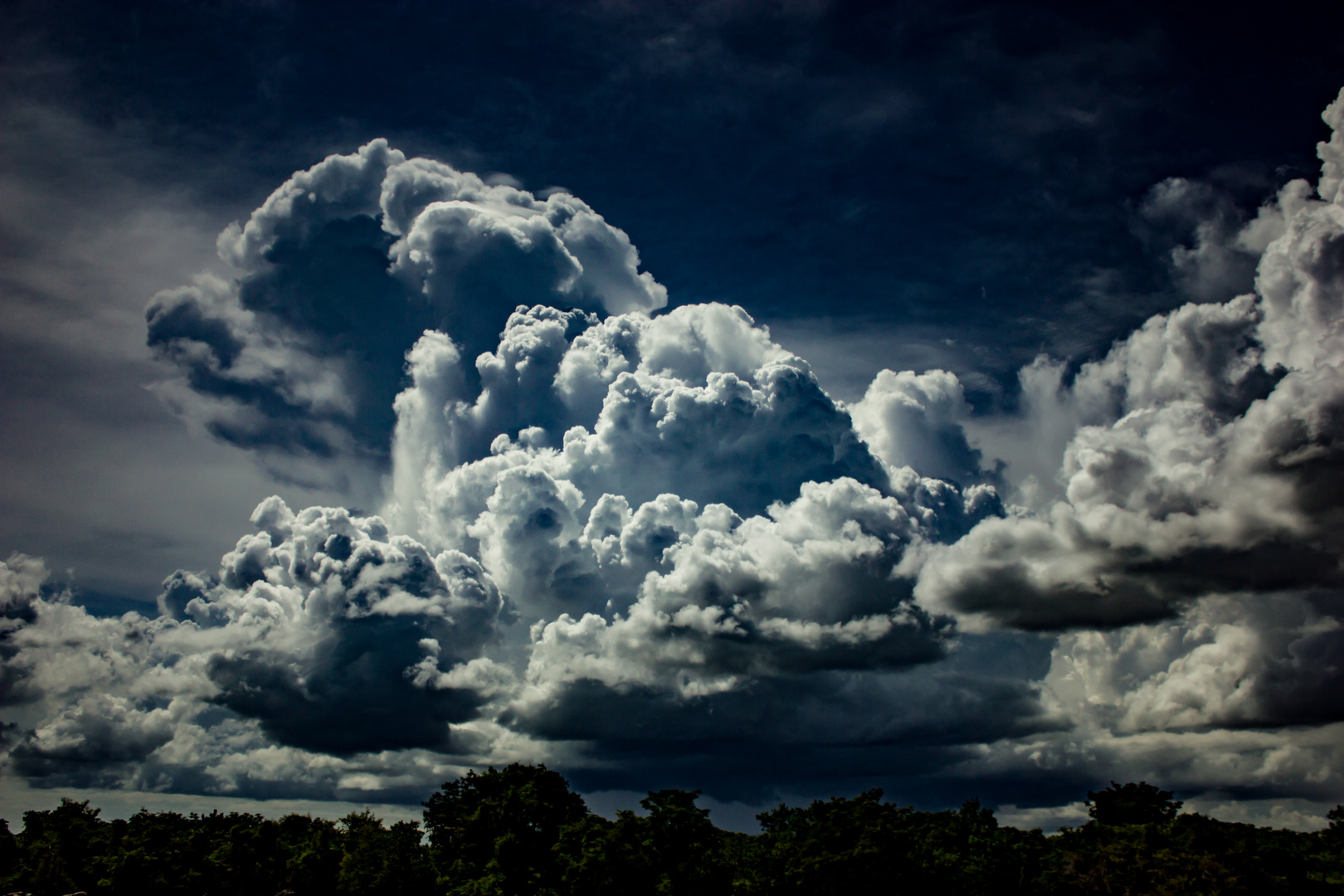 Uprising Cumulus-Clouds