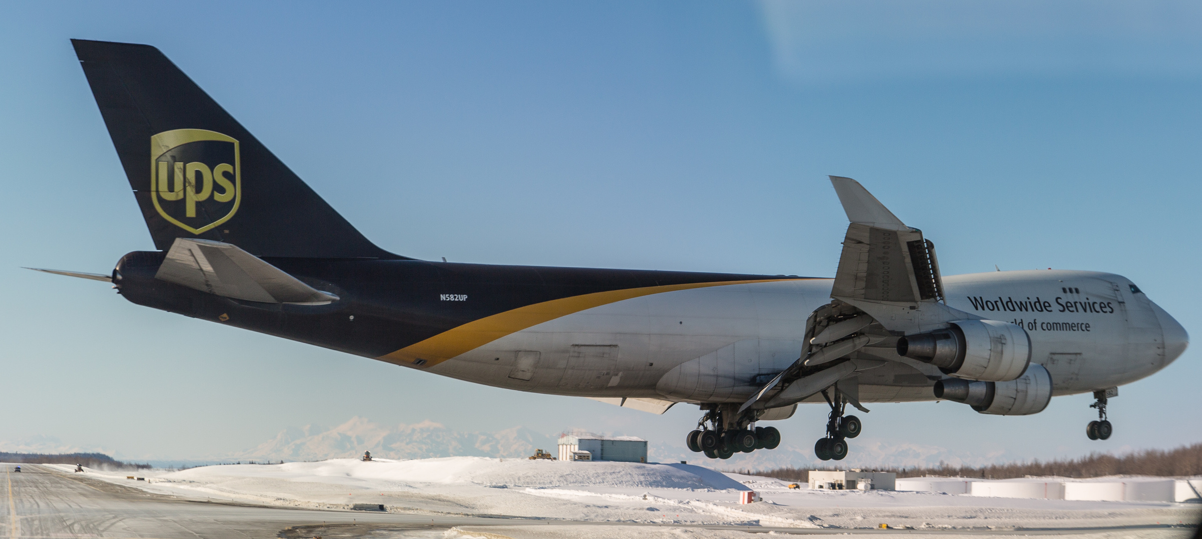 UPS 747