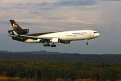 UPS - N256UP (2)