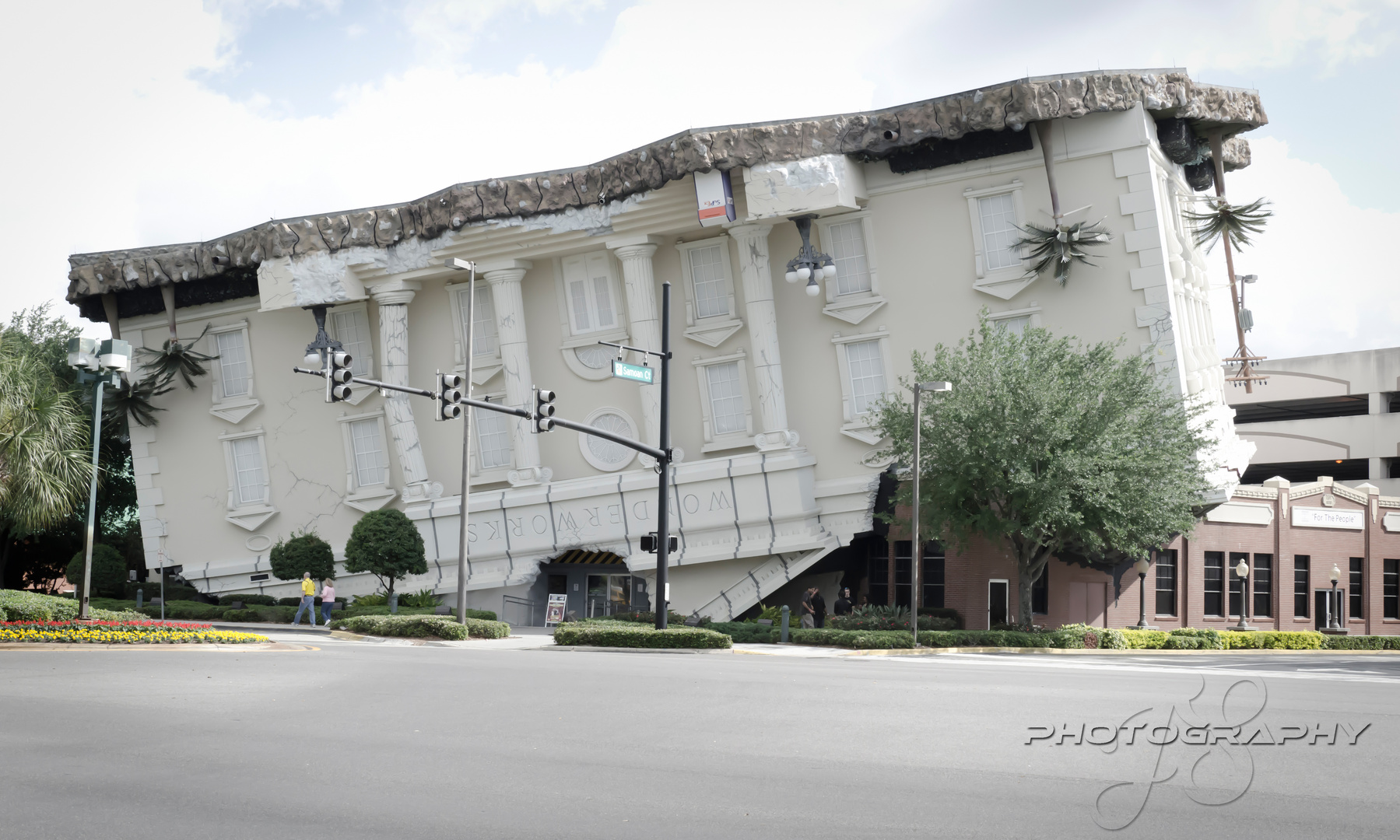 Upside Down House Orlando, Florida