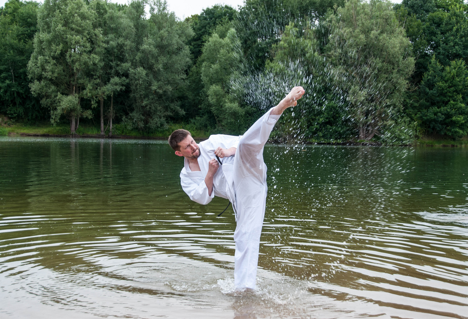 Ura Mawashi Geri