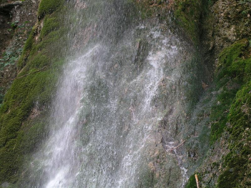 Uracher Wasserfall mit Wassermangel
