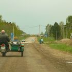 Ural Seitenwagen unterwegs in Russland