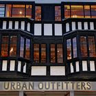 Urban Outfitters, abends